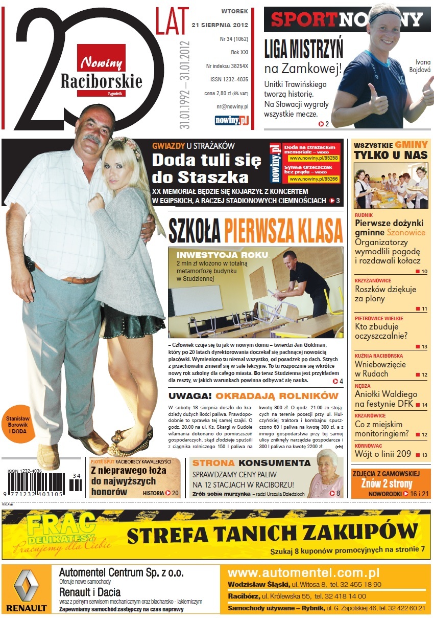 Stanisław Borowik z Dodą na pierwszej stronie "Nowin Raciborskich" z 21 sierpnia 2012 roku. Celebrytka była gwiazdą XX memoriału strażackiego.