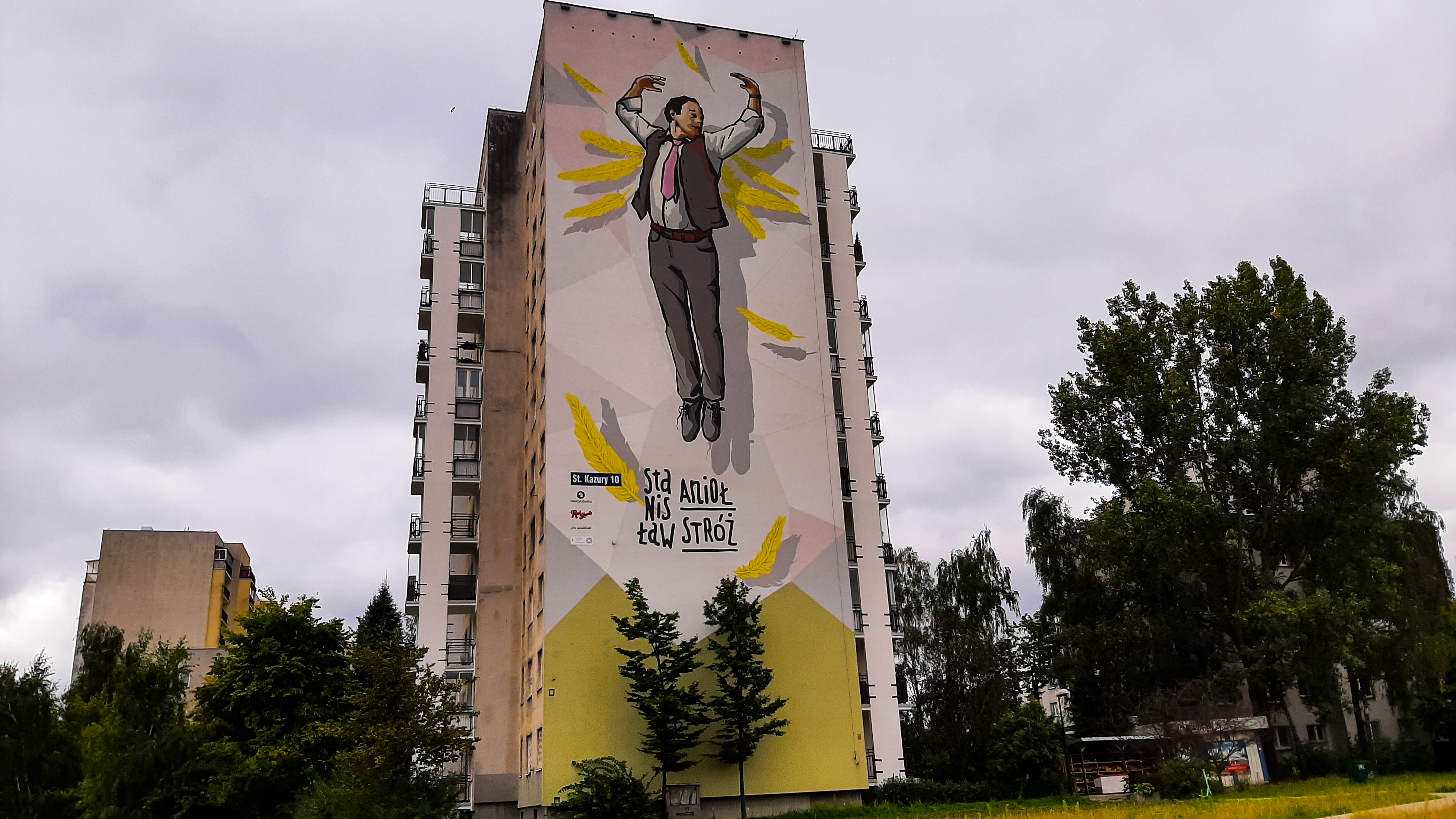 "I zrobimy tu proszę pana takiego orła, rozumie pan? O!". Mural Stanisława Anioła na bloku przy ul. St. Kazury 10 (fot. B. Kozina).